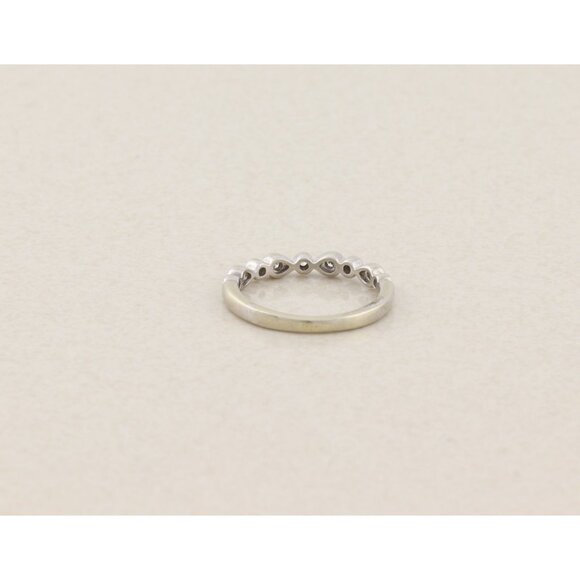 10k White Gold Natural Diamond Band Ring Stackable Size 5 - Picture 7 of 8